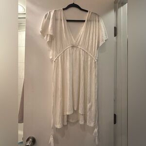 BILLA BONG white swim cover up with tasseled front tie
